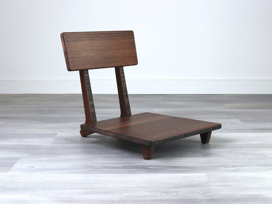 Sustainable walnut bamboo floor chair with ergonomic backrest, suitable for meditation, Kotatsu setups, and mid-century modern decor.

floor chair
chabudai
contemporary
low seating 
floor chair with back 
ergonomic 
posture support