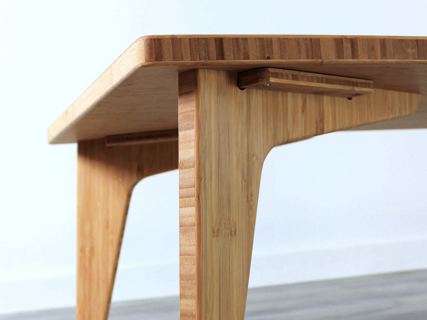 Rectangle LOW table in natural bamboo. Underside view, featuring the removable legs and hardware. 

floor table
japan coffee table
japan furniture
japan table
japanese
japanese furniture
japanese low table
japanese table
kotatsu
natural bamboo